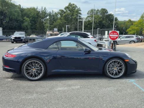 Used 2017 Porsche 911 Carrera RWD image 9