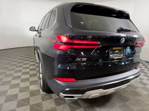 Used 2024 BMW X5 xDrive40i w/ Premium Package AWD/4WD image 6
