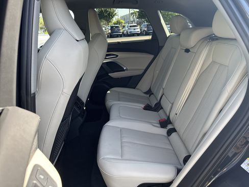 Used 2025 Audi Q5 Prestige AWD/4WD image 17
