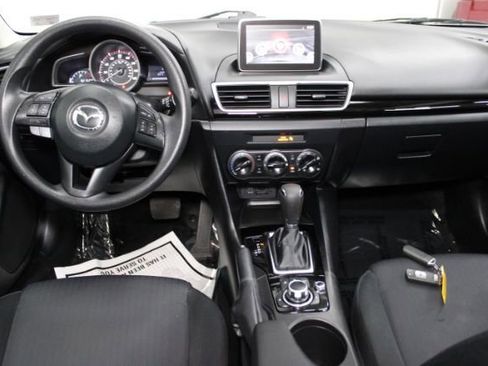 Used 2016 MAZDA MAZDA3 i Sport image 2