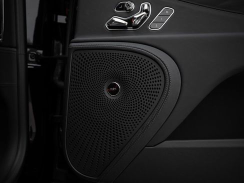 Used 2024 Bentley Flying Spur W12 image 40