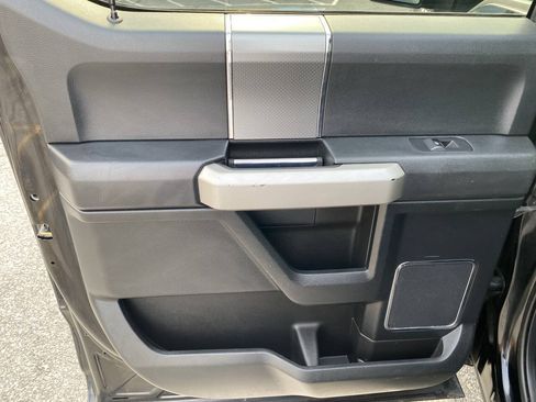 Used 2016 Ford F150 Lariat w/ Equipment Group 502A Luxury AWD/4WD image 13