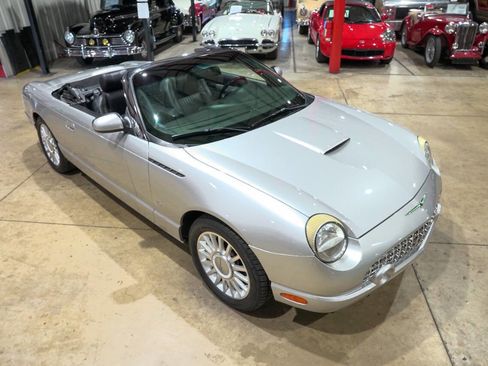 Used 2004 Ford Thunderbird Deluxe image 11