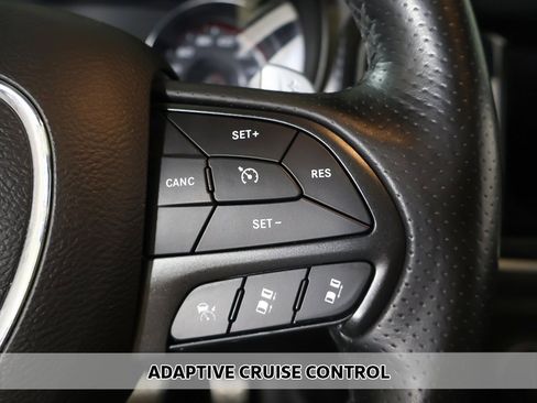 Used 2018 Dodge Charger R/T image 6