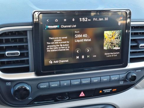 New 2025 Hyundai Venue Limited image 18