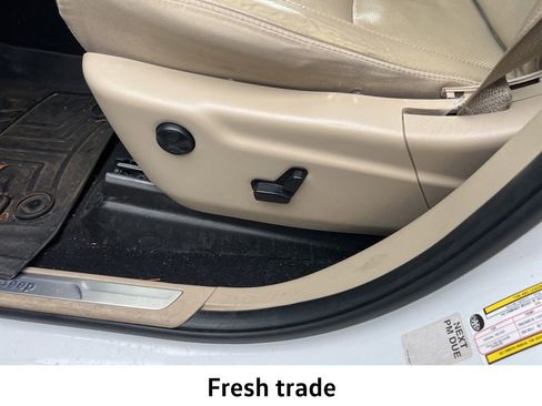 Used 2020 Jeep Grand Cherokee Limited w/ Luxury Group II image 12