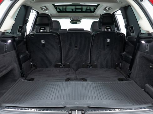 Used 2023 Volvo XC90 B5 Core w/ Protection Package Premier image 10