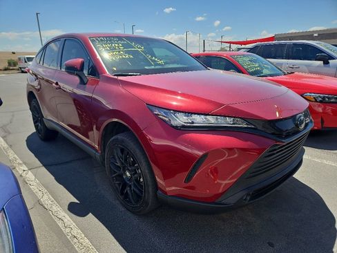 Used 2021 Toyota Venza LE w/ Carpet Mat Package (TMS) AWD/4WD image 4