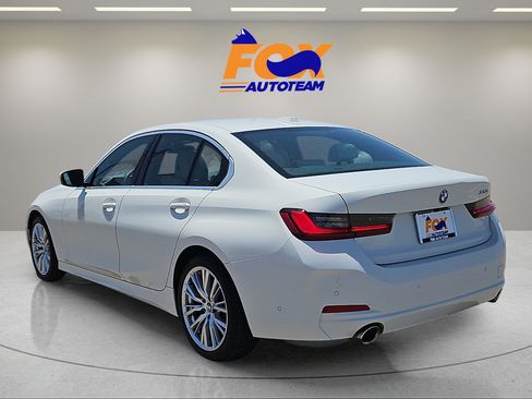 Used 2023 BMW 330i Sedan w/ Premium Package RWD image 3