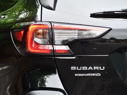 Used 2020 Subaru Outback Premium image 10