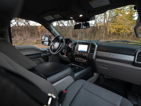 Used 2021 Ford F250 XLT w/ XLT Premium Package image 54