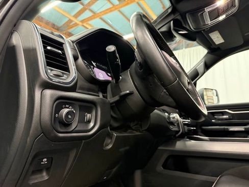Used 2024 RAM 1500 Laramie image 16
