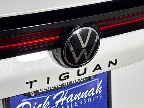 New 2026 Volkswagen Tiguan SE R-Line image 24