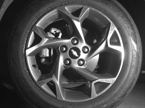Used 2025 Chevrolet Trax LT FWD image 12