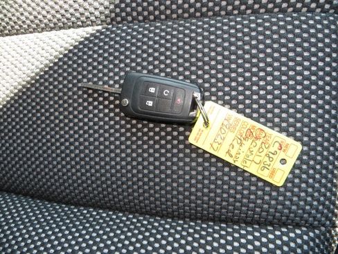 Used 2017 Chevrolet Equinox LT w/ Convenience Package image 37