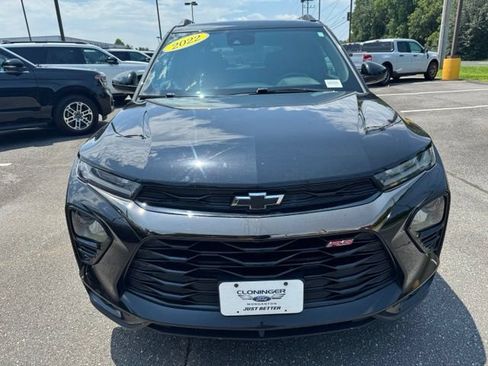 Used 2022 Chevrolet TrailBlazer RS FWD image 2