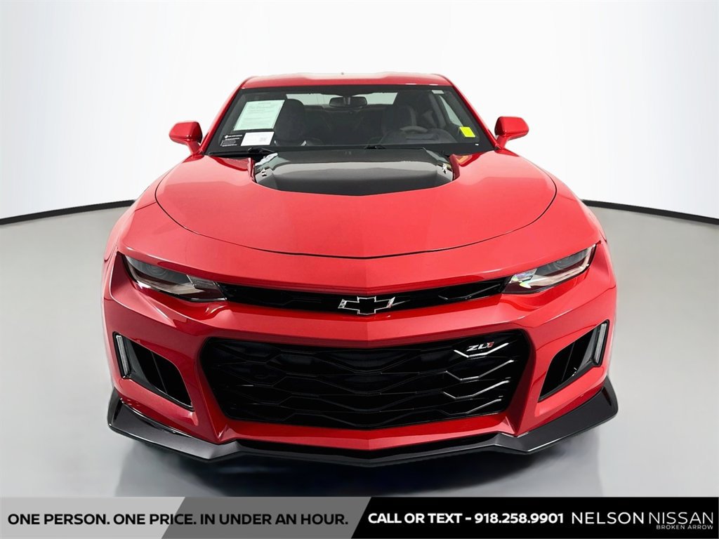 Used 2018 Chevrolet Camaro ZL1 RWD image 2