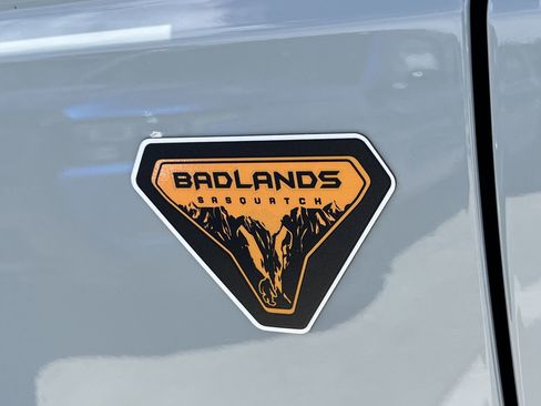 Used 2024 Ford Bronco Badlands AWD/4WD image 5