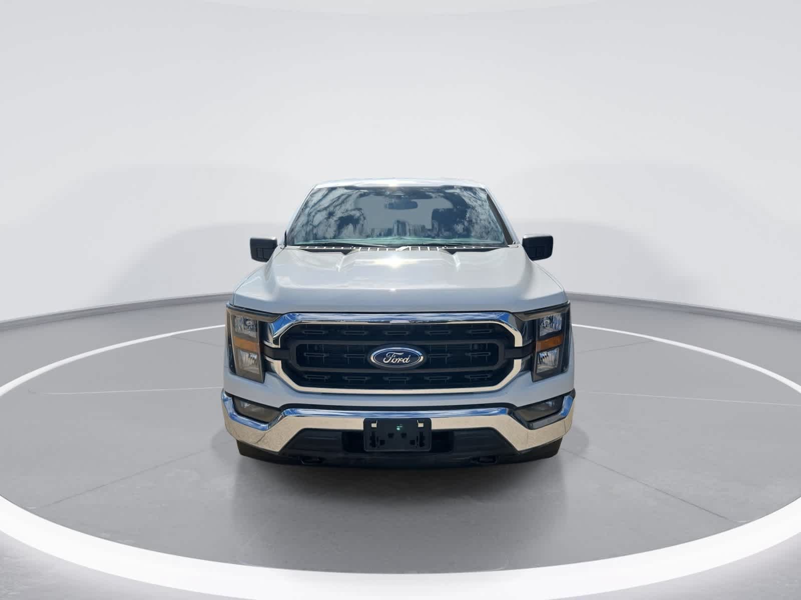 Used 2023 Ford F150 XLT w/ Trailer Tow Package AWD/4WD image 3