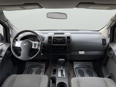 Used 2013 Nissan Xterra X image 17