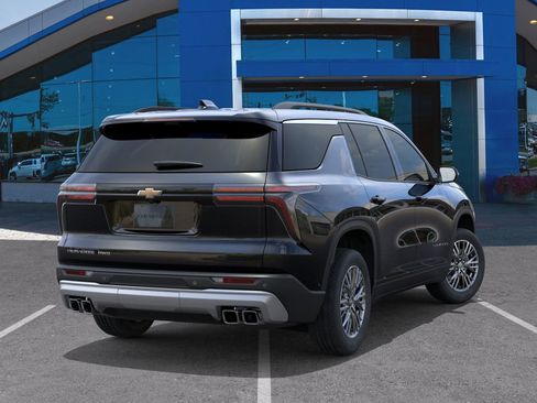 New 2026 Chevrolet Traverse LT w/ Driver Confidence Package AWD/4WD image 28