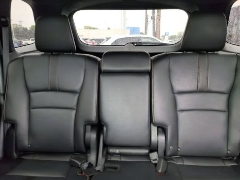 Used 2025 Honda Passport TrailSport image 29