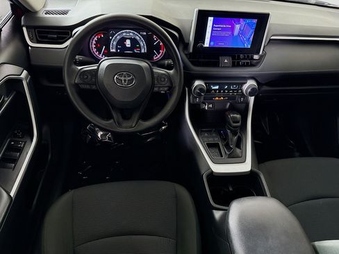 Used 2024 Toyota RAV4 LE FWD image 17