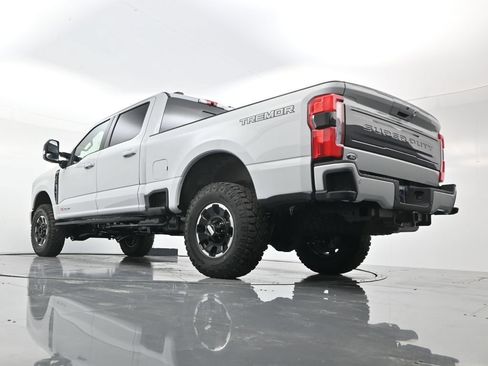New 2026 Ford F350 Platinum w/ Tremor Off-Road Package AWD/4WD image 43