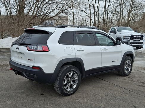 Used 2019 Jeep Cherokee Trailhawk image 8