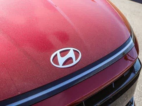 Certified 2025 Hyundai Sonata SEL FWD image 13