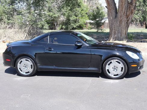 Used 2002 Lexus SC 430 Convertible RWD image 3