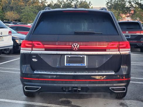 New 2026 Volkswagen Atlas SE FWD image 4