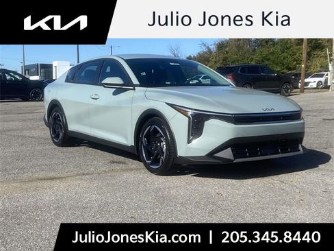 New 2025 Kia K4 EX image 1
