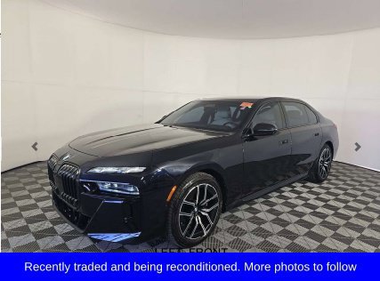 Used 2023 BMW 760i xDrive w/ Executive Package AWD/4WD image 1