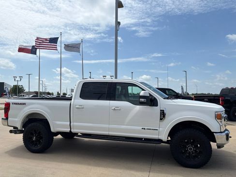Used 2021 Ford F250 Lariat w/ Tremor Off-Road Package AWD/4WD image 7