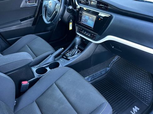 Used 2017 Toyota Corolla iM image 19