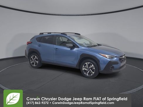 Used 2024 Subaru Crosstrek 2.0i Premium image 2