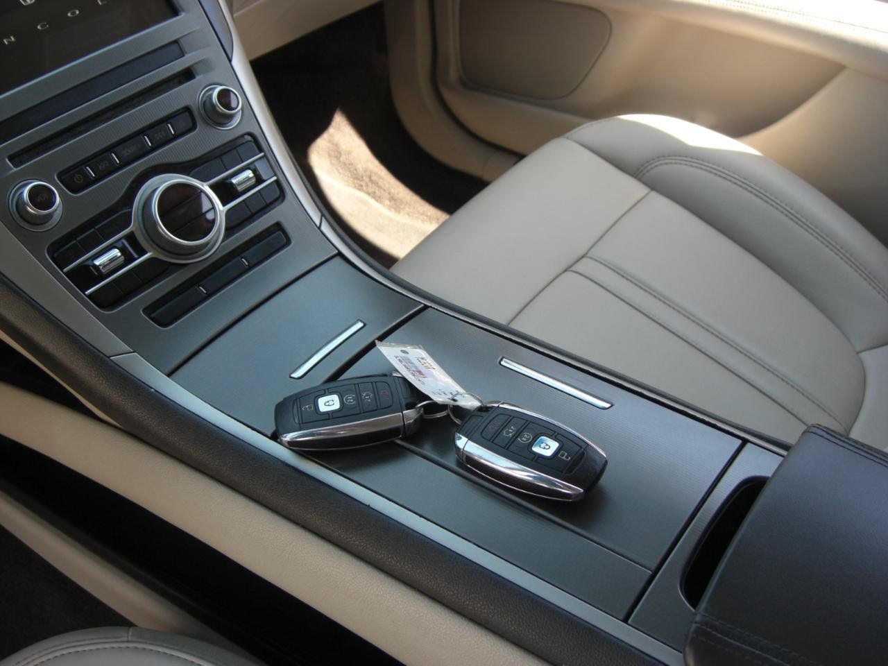 Used 2018 Lincoln MKZ Premiere w/ Magnetic Appearance Package FWD image 7