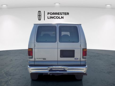 Used 1994 Ford E-350 and Econoline 350 Chateau RWD image 4