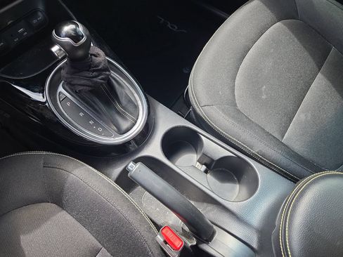 Used 2015 Kia Soul + w/ Audio Package FWD image 14