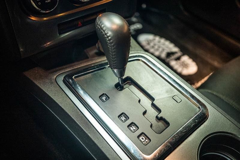 Used 2014 Dodge Challenger SXT RWD image 15