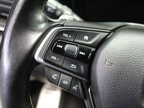 Used 2018 Honda Accord Sport image 10