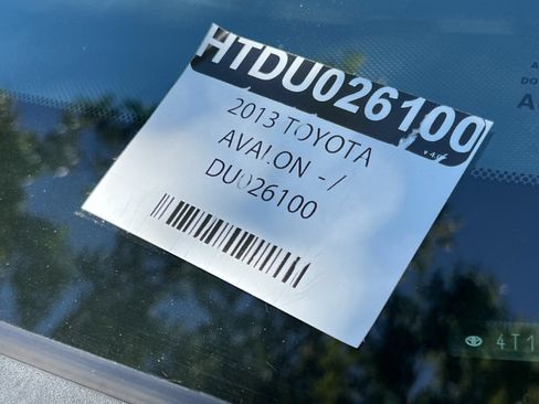 Used 2013 Toyota Avalon XLE Touring FWD image 3