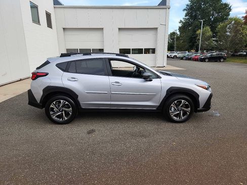 Used 2025 Subaru Crosstrek 2.0i Premium image 7