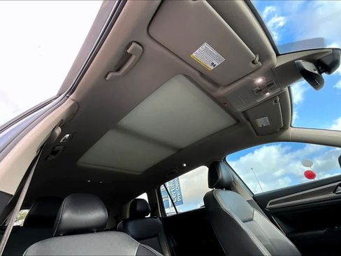 Used 2021 Volkswagen Atlas SEL image 14