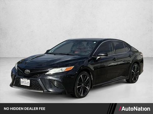 Used 2020 Toyota Camry XSE w/ Navigation Package FWD image 1