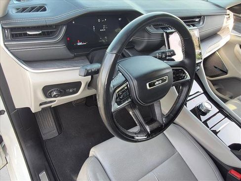Used 2021 Jeep Grand Cherokee L Overland w/ Advanced Protech Group III RWD image 10