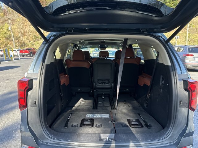 Used 2025 Kia Carnival SX w/ SX Dark Edition Package FWD image 29