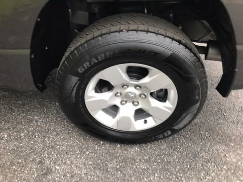 Used 2021 RAM 1500 Big Horn AWD/4WD image 50