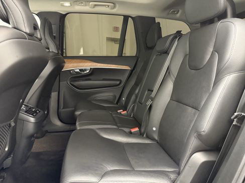 Used 2023 Volvo XC90 B6 Plus w/ Protection Package Premier AWD/4WD image 25